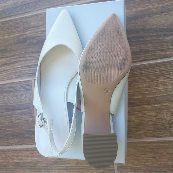 Czółenka damskie Graceland (Deichmann) – rozmiar 40, ecru, buty ślubne