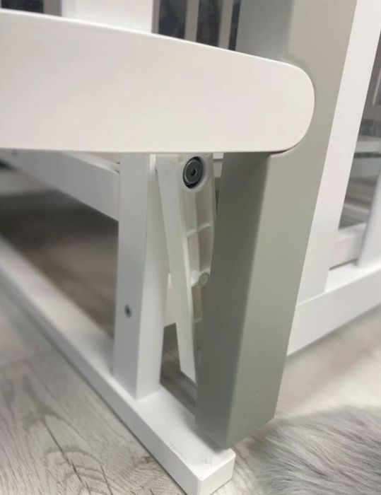 Продам дитяче ліжечко Babymax Престиж New з маятником, матрацом 120×60 см Біло-сірий