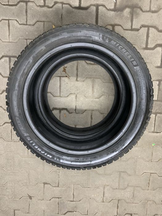 Продам 225/45 R18 Michelin CrossClimate 2
