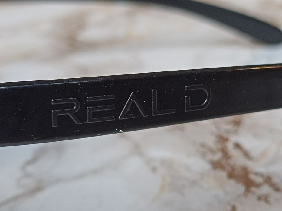 Okulary Reald D3 do oglądania obrazu w trójwymiarze