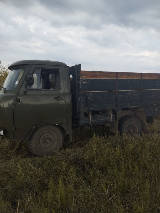 Продам автомобіль УАЗ 3303