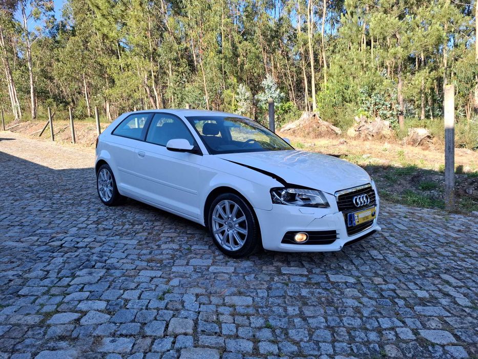 Audi A3 1.6 TDI S-LINE Apenas 155 Mil kms Nacional de 2011 KIT AIRBAGS INCLUIDO