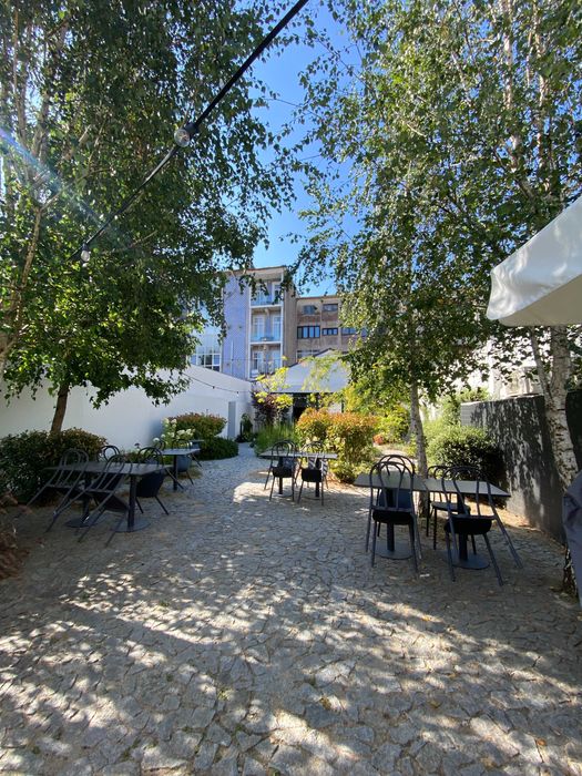 Aluga-se Jardim e Casa Privados p/ eventos: Festas, Jantar, Reuniões