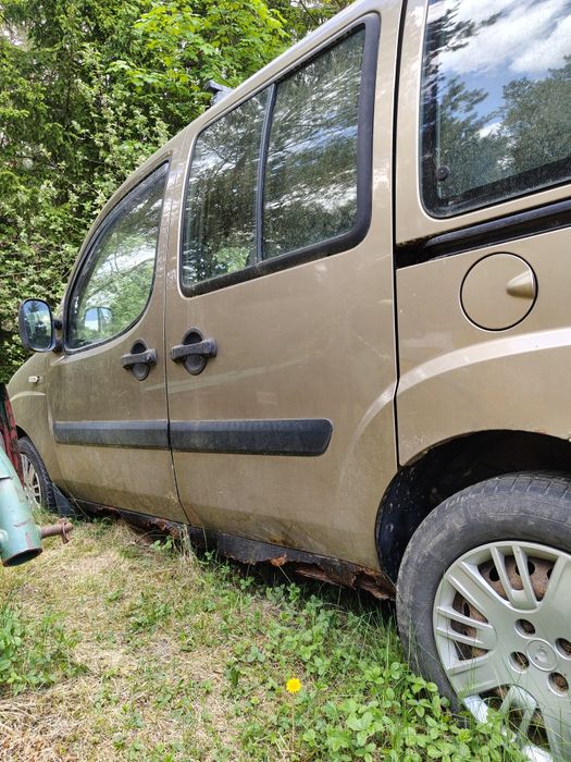 Fiat Doblo 1,4 bęzyna LPG.