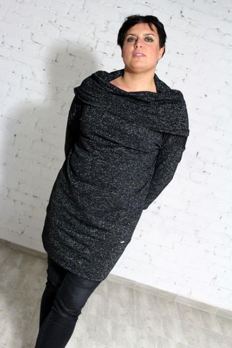 Dzianinowa sukienka ze złotą niteczką r.46/48/50 NEW