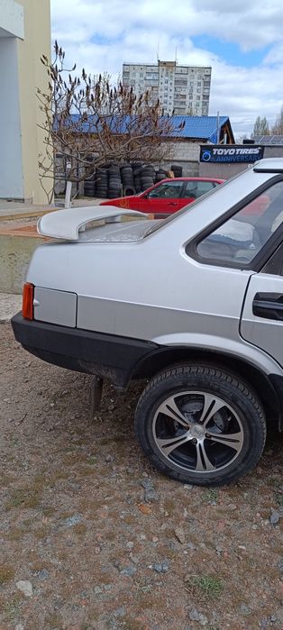 Автомобіль в гарному стані,2002 року випуску.Пробіг рідний без іржі,авто вкладень не потребує.