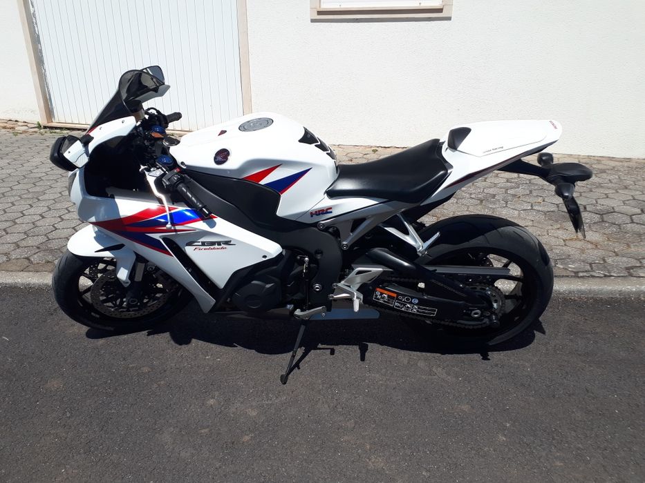 Honda CBR 1000rr HRC Fireblade (ABS) de 2012 c/ apenas e só 2.940 km's