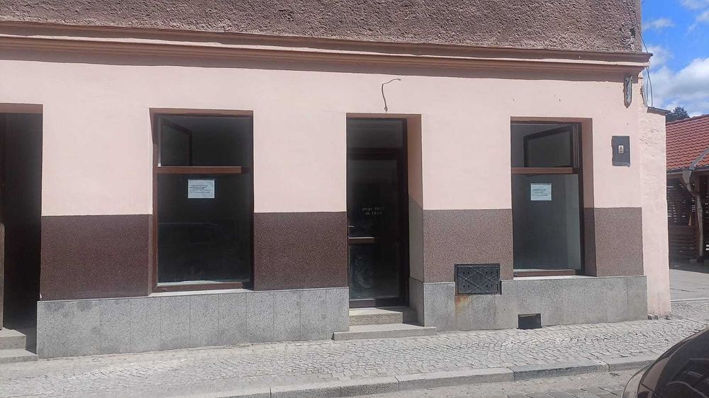 Wyjątkowy lokal handlowo-usługowo-biurowy 44,5 m² w samym sercu Lądka-Zdroju – gotowy do wejścia od zaraz!