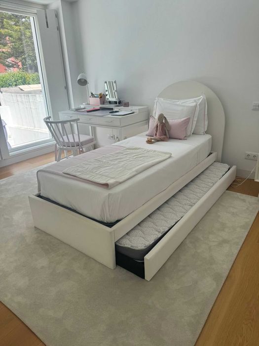Cama de criança com gavetão + colchão