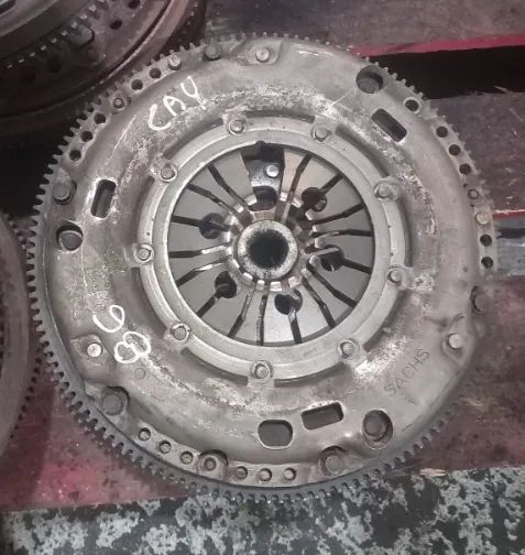 Embraiagem Bimassa VW/Audi/Seat Ref: AJM/CAY/CXX/DCY/CBA/CFF/BLS