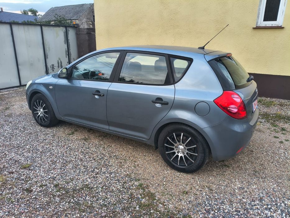 Sprzedam Kia Ceed  rok prod 2009 poj 1,4i  z klimatyzacją