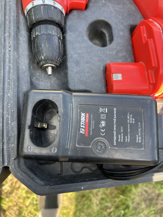 Акумуляторний шуроповерт Stark