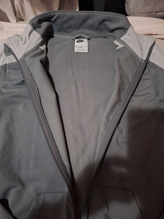 Fato de treino nike para rapaz de 13/14 anos