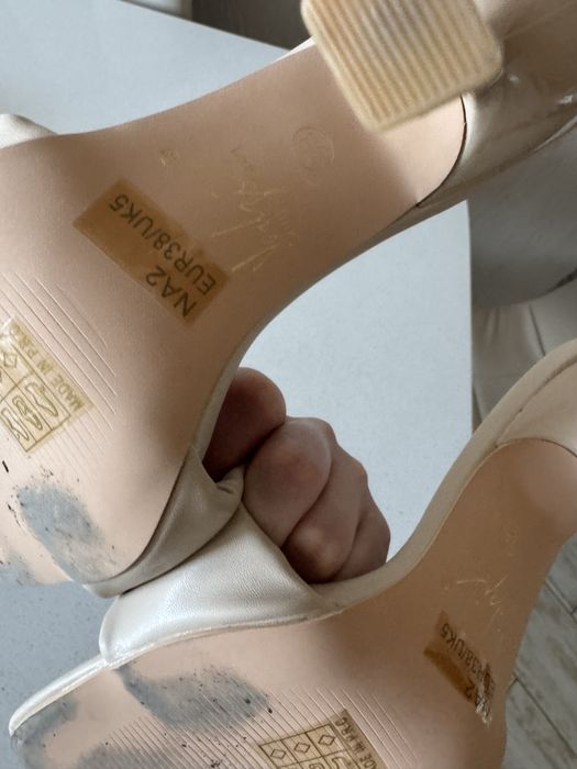 Мюлі 38 розмір беж