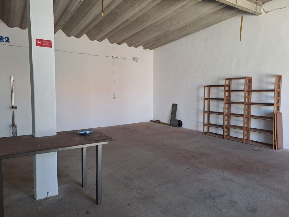 Armazém para Arrendar