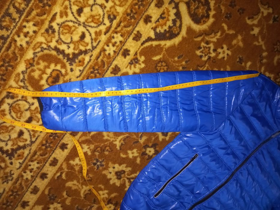 Куртка  на хлопця.