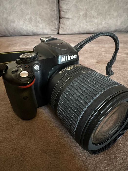 Nikon D5100 + об'єктив 18-105mm  Ідеальний стан