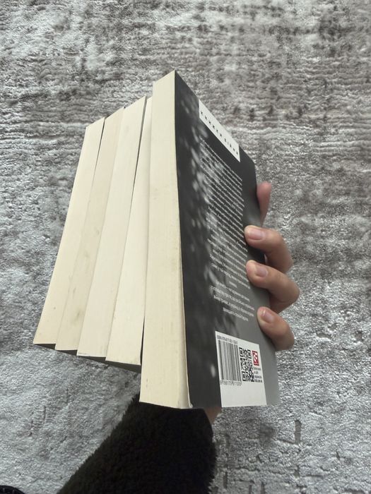 Книги Хроніки подій Перший пятий місяць війни В. Зеленський