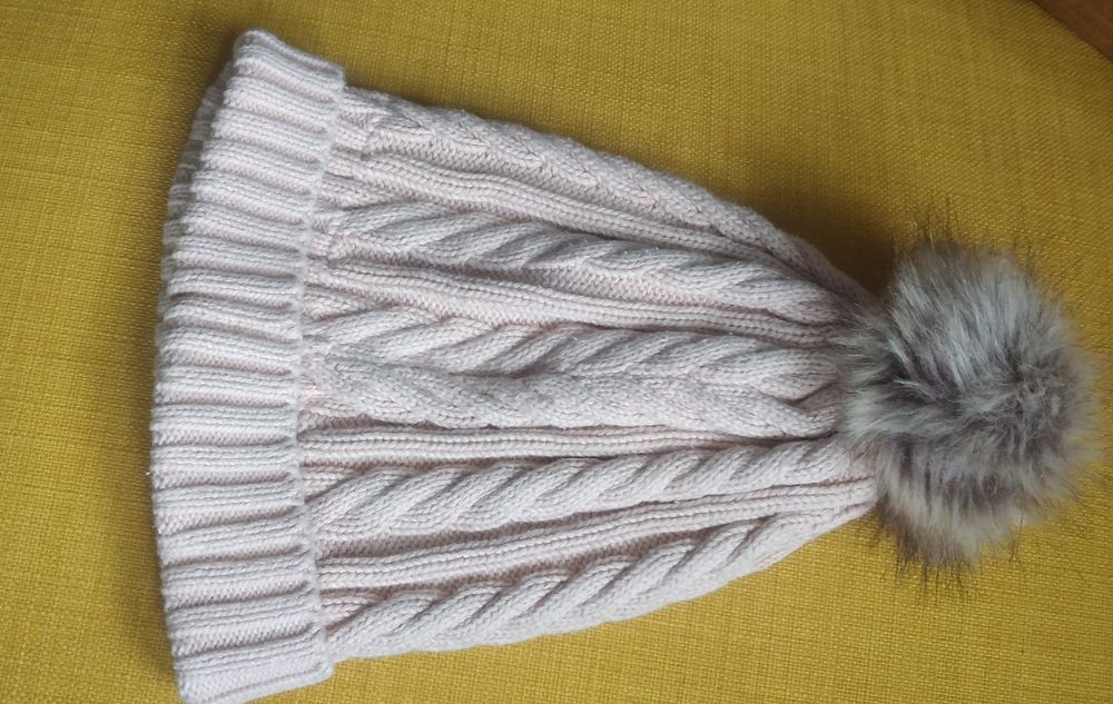 Bawełniana, przejściowa czapka dla dziewczynki