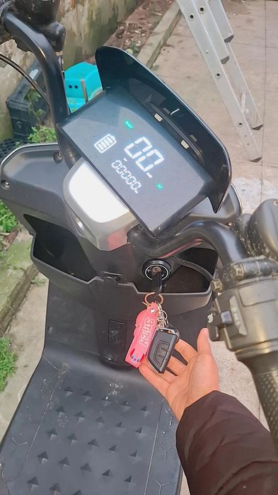 Vendo moto elétrica