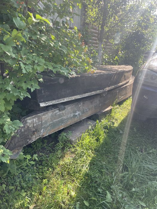 Лодка, човен дерево