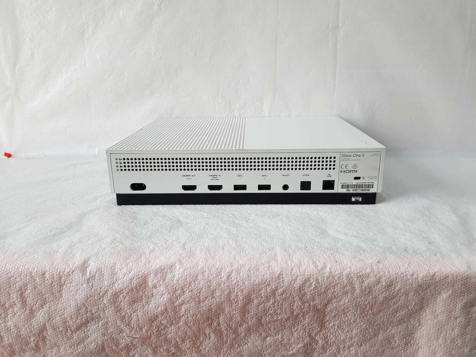 Konsola Xbox One S Model 1681