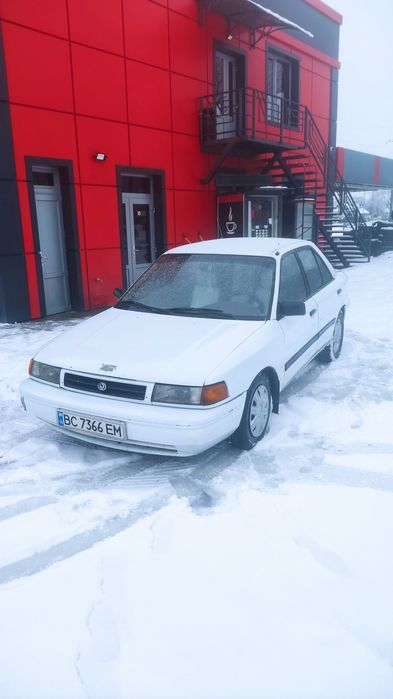 Продам мазду 323 на газу