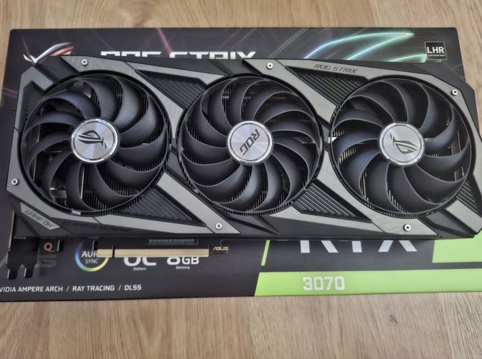 RTX 3070 asus  rog strix Gaming 8GB