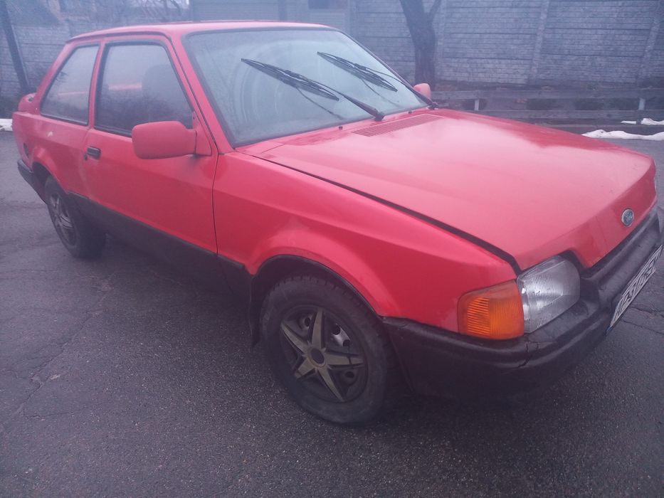 Форд эскорт на полном ходу с переоформлением!