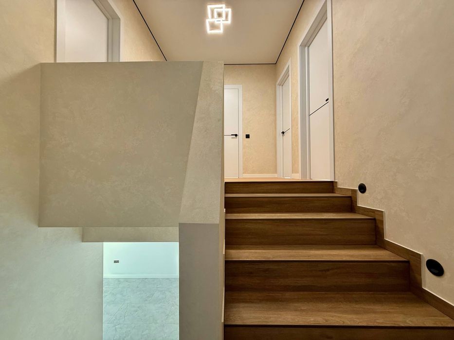 Продаж таунхауса із ремонтом у Крихівцях біля Калинової Слободи