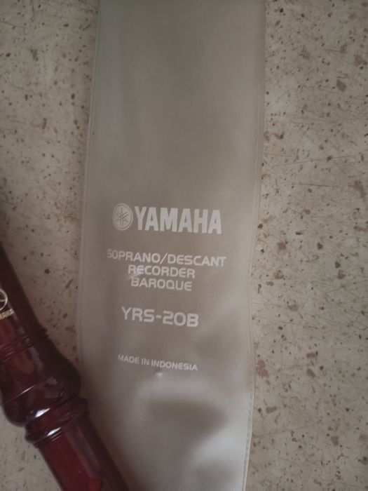 Flet yamaha śliczny czerwony