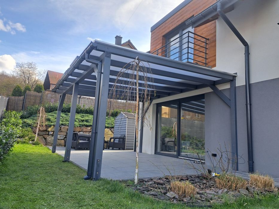 Pergole zadaszenia tarasów wiaty zabudowa  tarasu