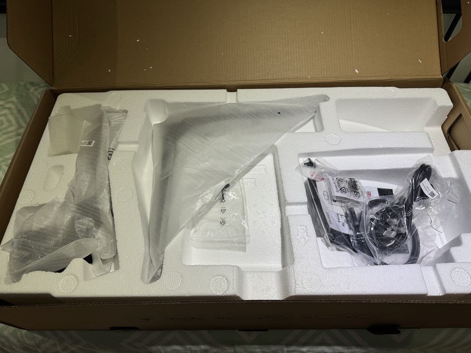 Msi mag 342CQR E2