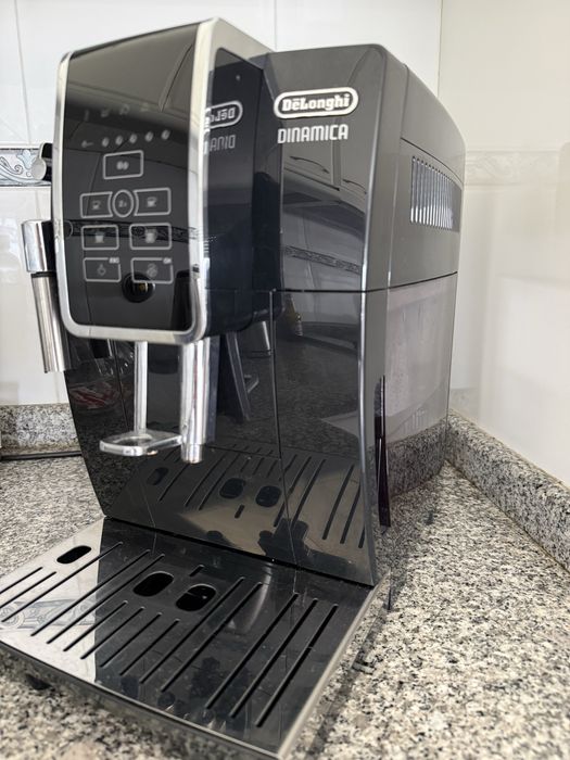 Máquina de Café De'Longhi Dinamica