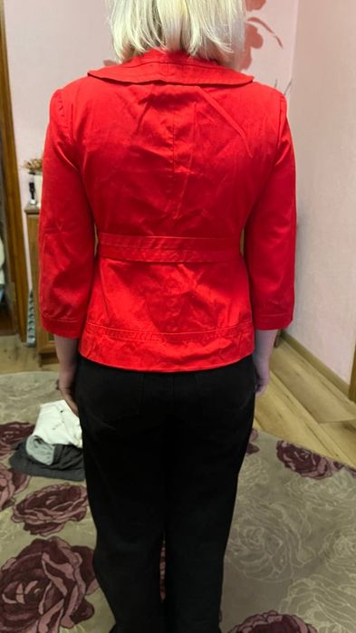Красивий вільветовий жакет