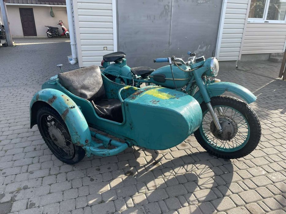 Продам  Мотоцикол Урал з  каляскої