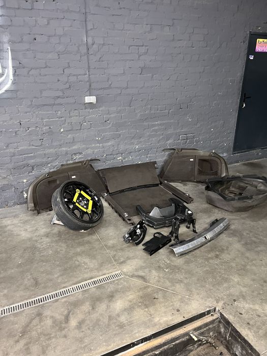 Комплект багажника Audi A4 B8 Allroad обшивки полка докатка саббуфер