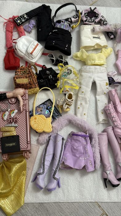 Аутфіт ляльки Rainbow, Lol