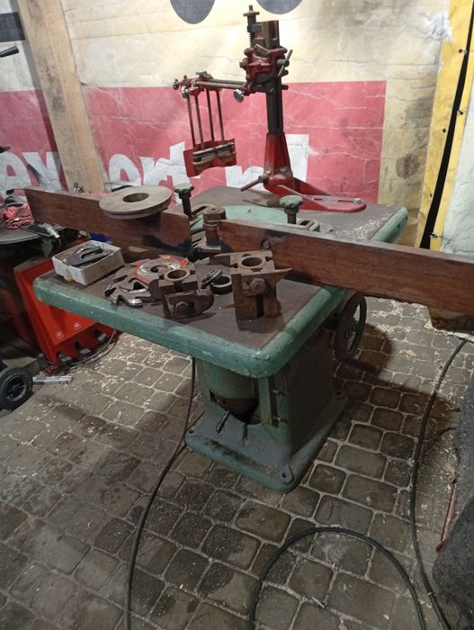 Frezarka dolno wrzecionowa do drewna