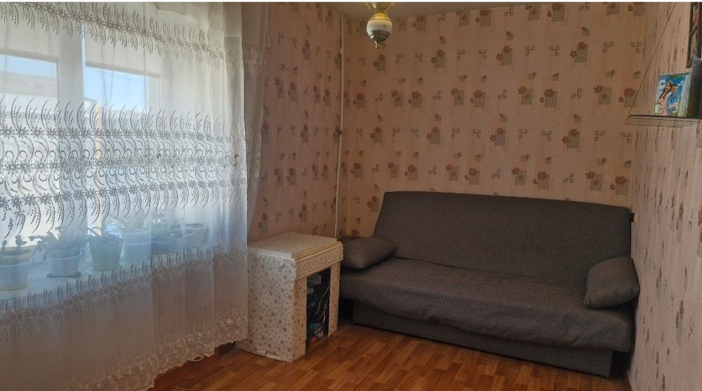 СРОЧНО!Продам 2х кімнату в центрі Павлограда по вул.Шевченка