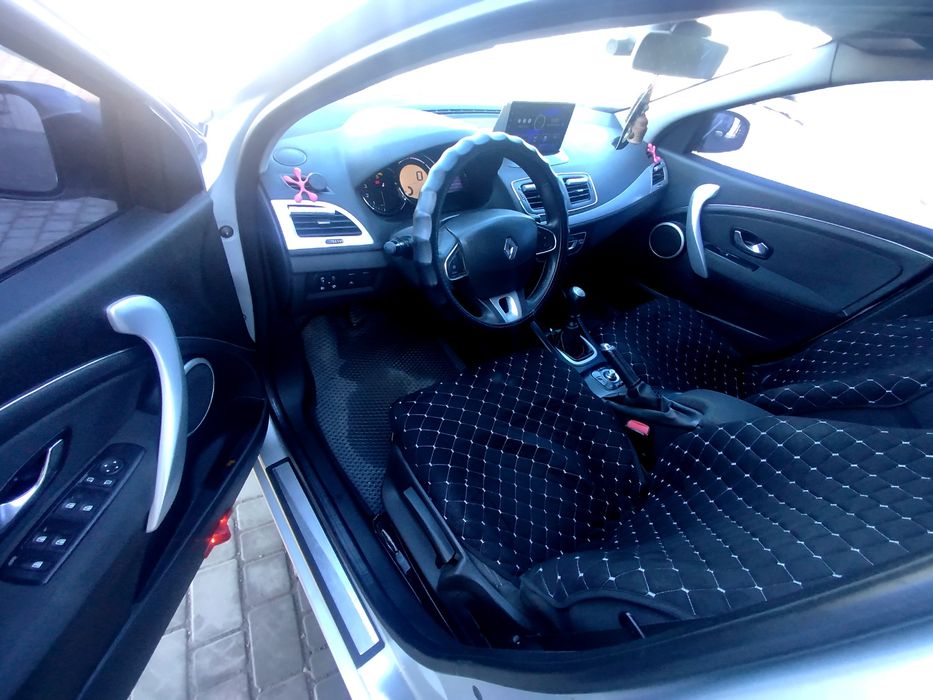 Renault Megane 3 2011рік 1.5 к9к