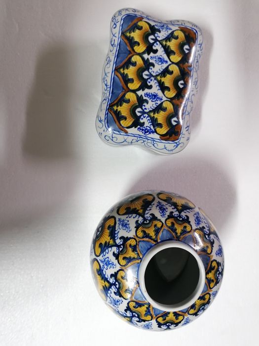 Peças decorativas pintadas à mão