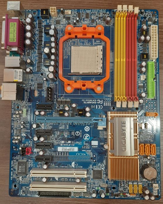 Материнська плата Gigabyte GA-M555-S3 (rev. 2.0)