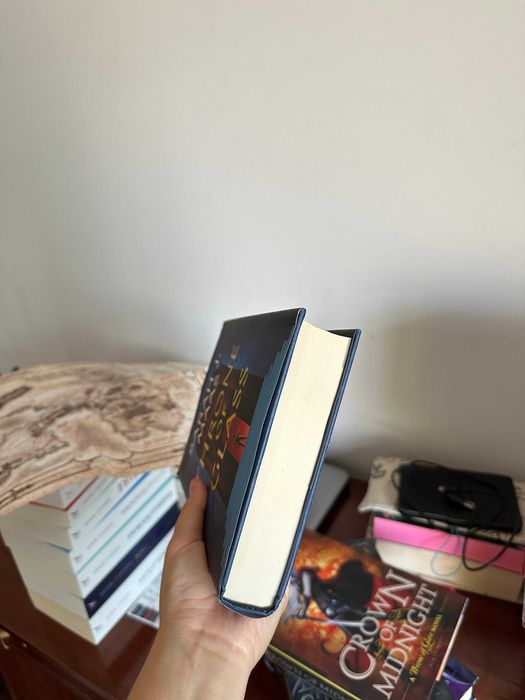 Throne of glass capa dura