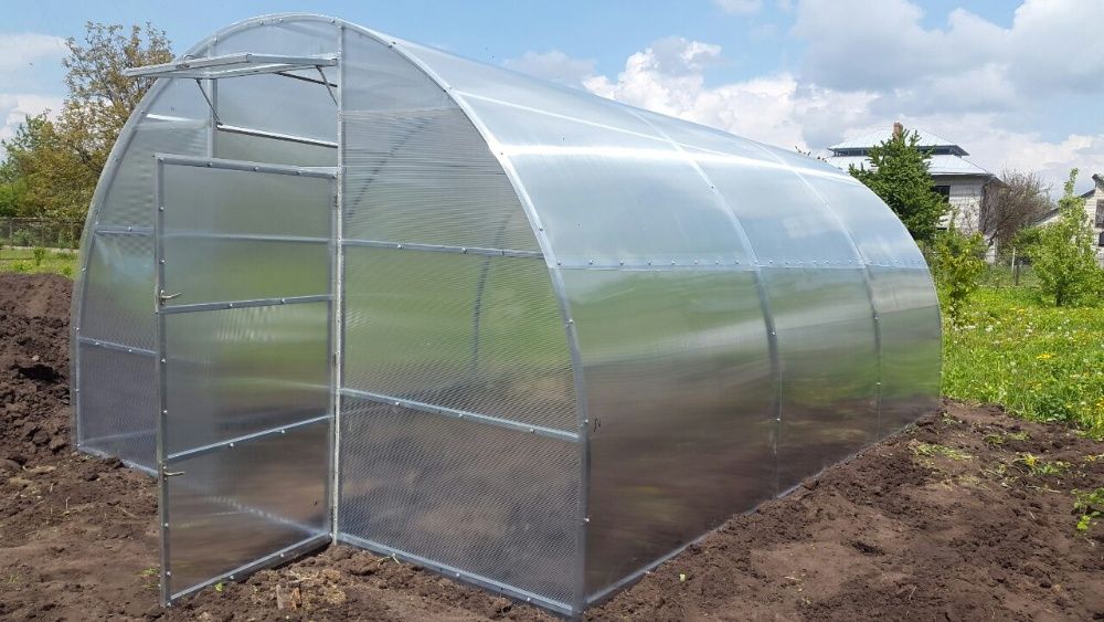 Стільниковий полікарбонат для теплиць, козирків, навісів.Теплиці.