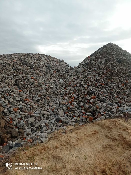 Szlaka żużel kruszywa betonowe Kamień drogowy kliniec