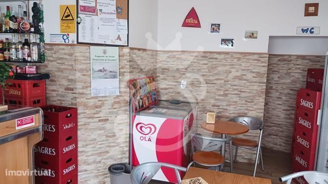 Prédio com Habitação e Comercio
