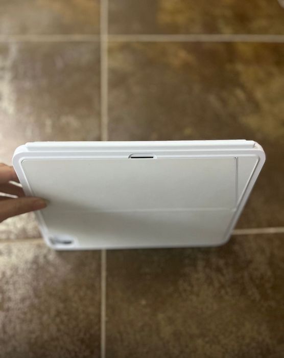 Capa com teclado para iPad 10ª geração (2022) – Inateck