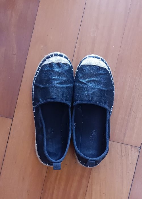 Alpercatas preto brilhante