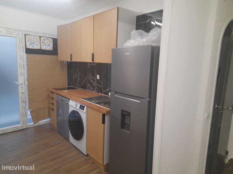 Apartamento Totalmente Remodelado e Equipado